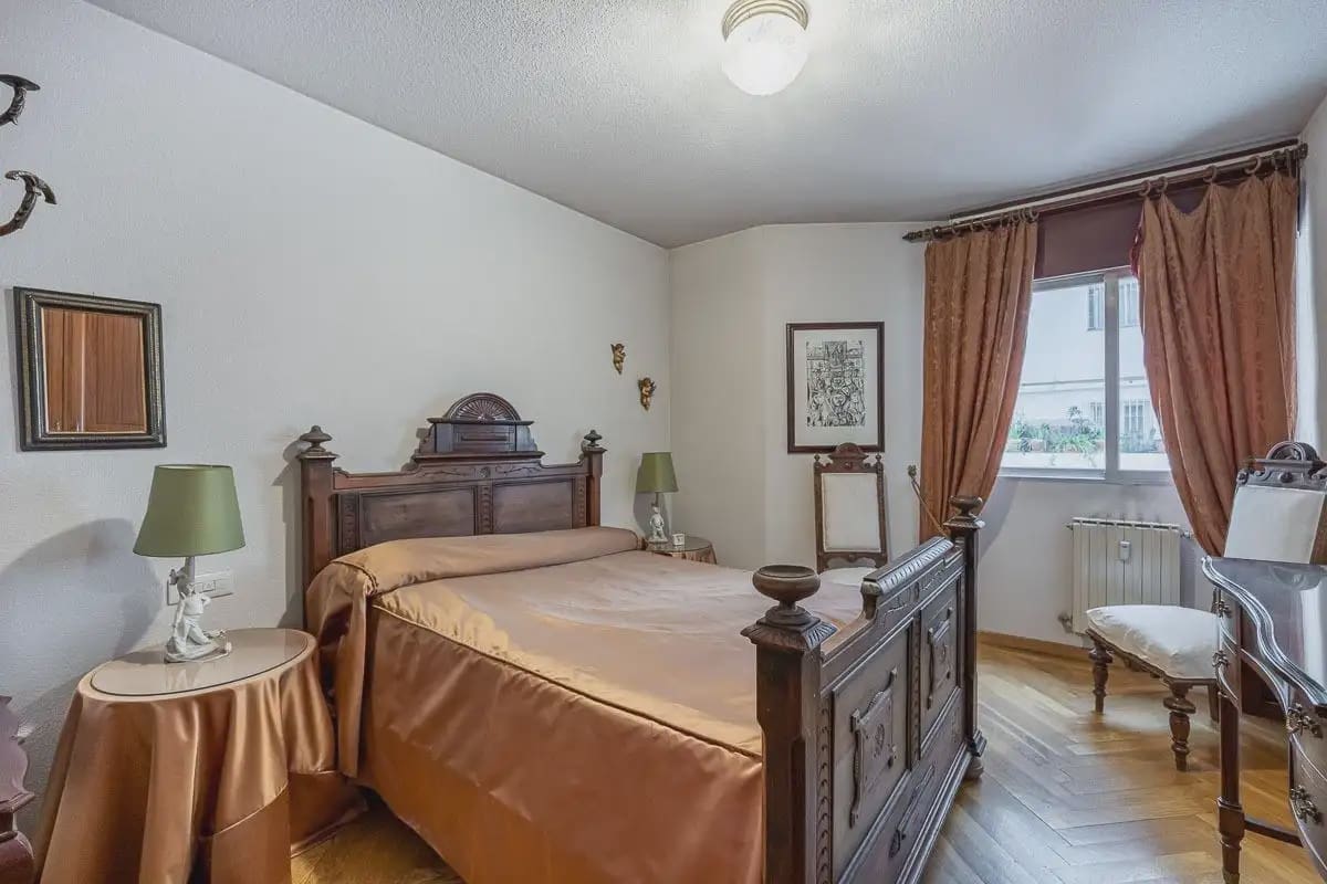 Leilighet til salgs i Granada by med garasje - € 385 000 (Ref: 9837670)