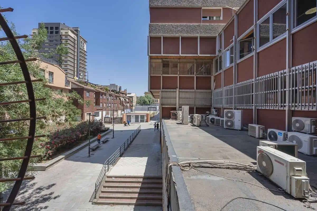 Leilighet til salgs i Granada by med garasje - € 385 000 (Ref: 9837670)