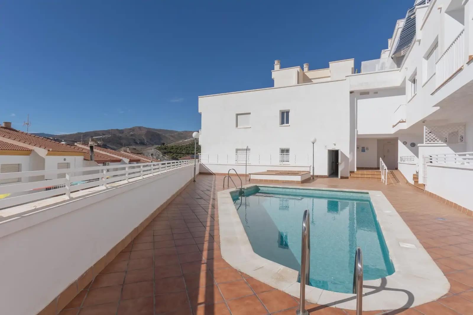 2 bedroom Apartment for sale in Polopos with pool garage - € 132,000 (Ref: 9837671)
