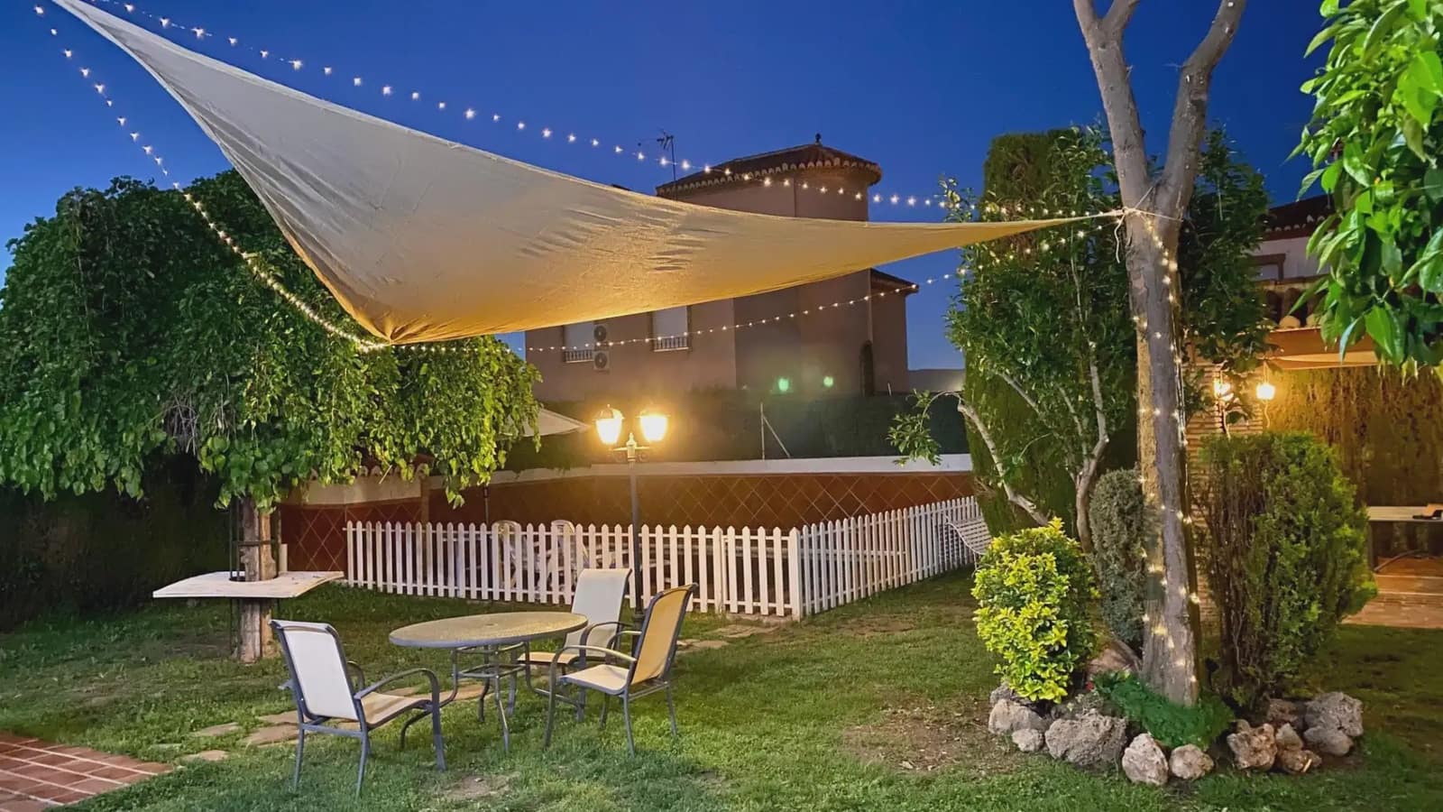 Villa te koop in La Zubia met zwembad garage - € 490.000 (Ref: 9837672)