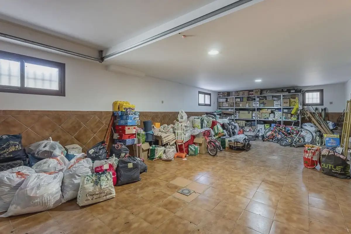 Villa zu verkaufen in Cajar mit Garage - 560.000 € (Ref: 9837673)