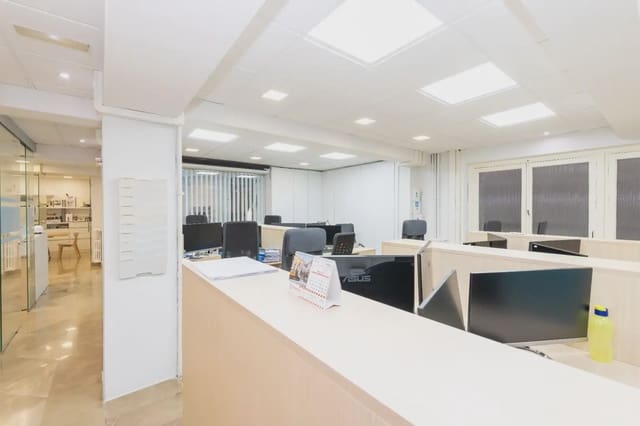 Office for rent in San Matías - Realejo, Granada city - € 1,500 (Ref: 9837678)