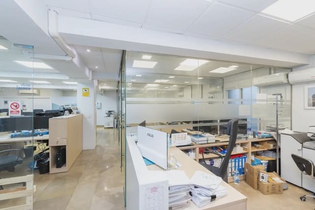 Office for rent in San Matías - Realejo, Granada city - € 1,500 (Ref: 9837678)