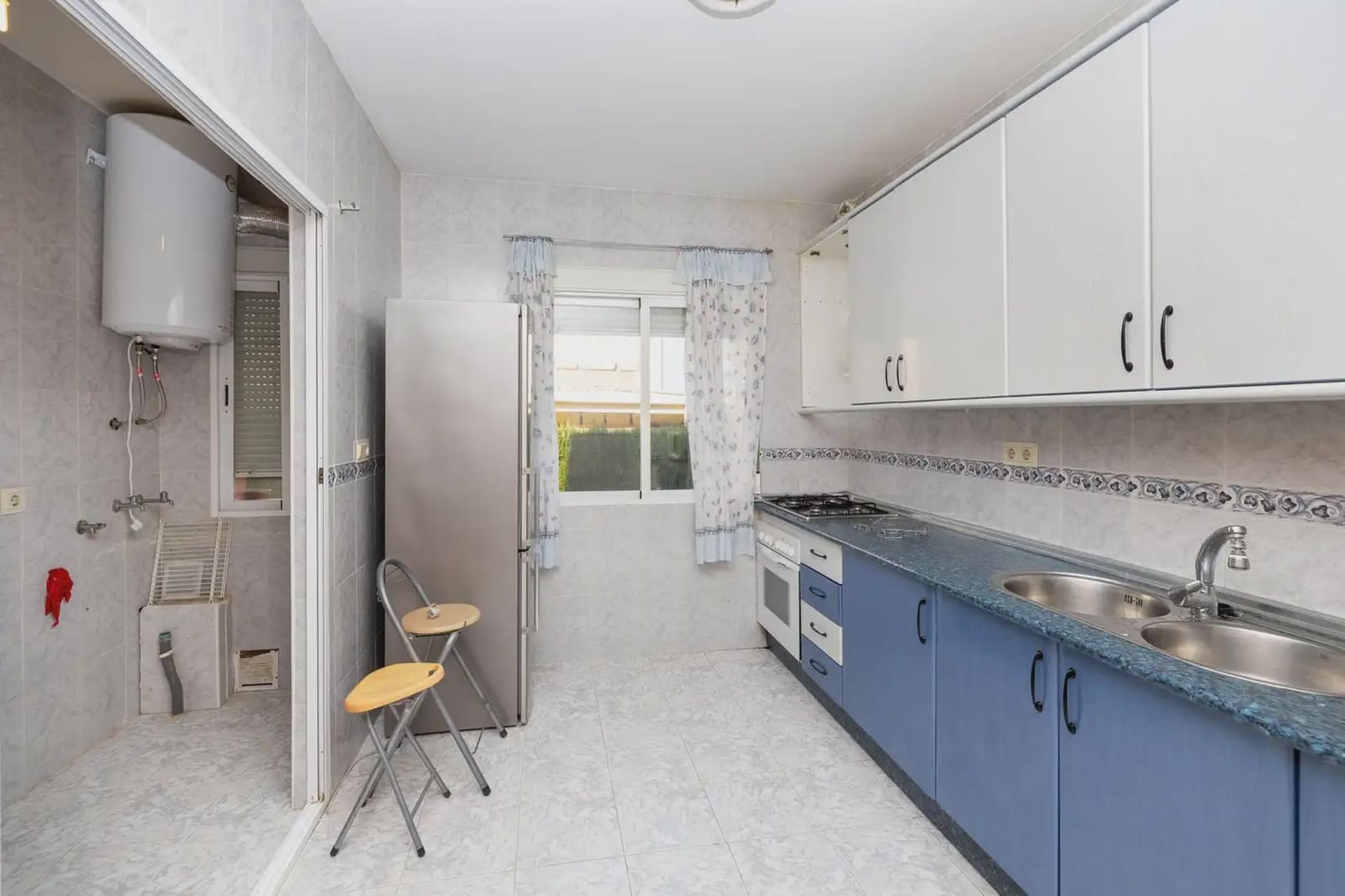 5 slaapkamer Villa te koop in Otura met zwembad garage - € 420.000 (Ref: 9837680)
