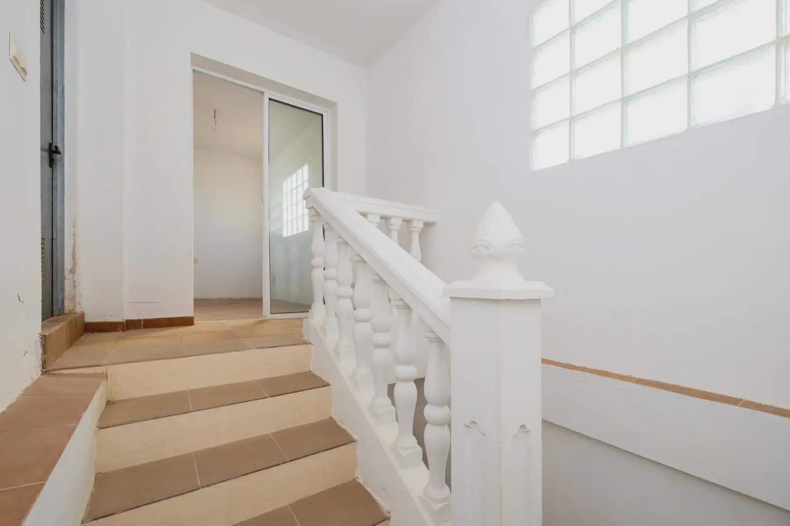 5 slaapkamer Villa te koop in Otura met zwembad garage - € 420.000 (Ref: 9837680)
