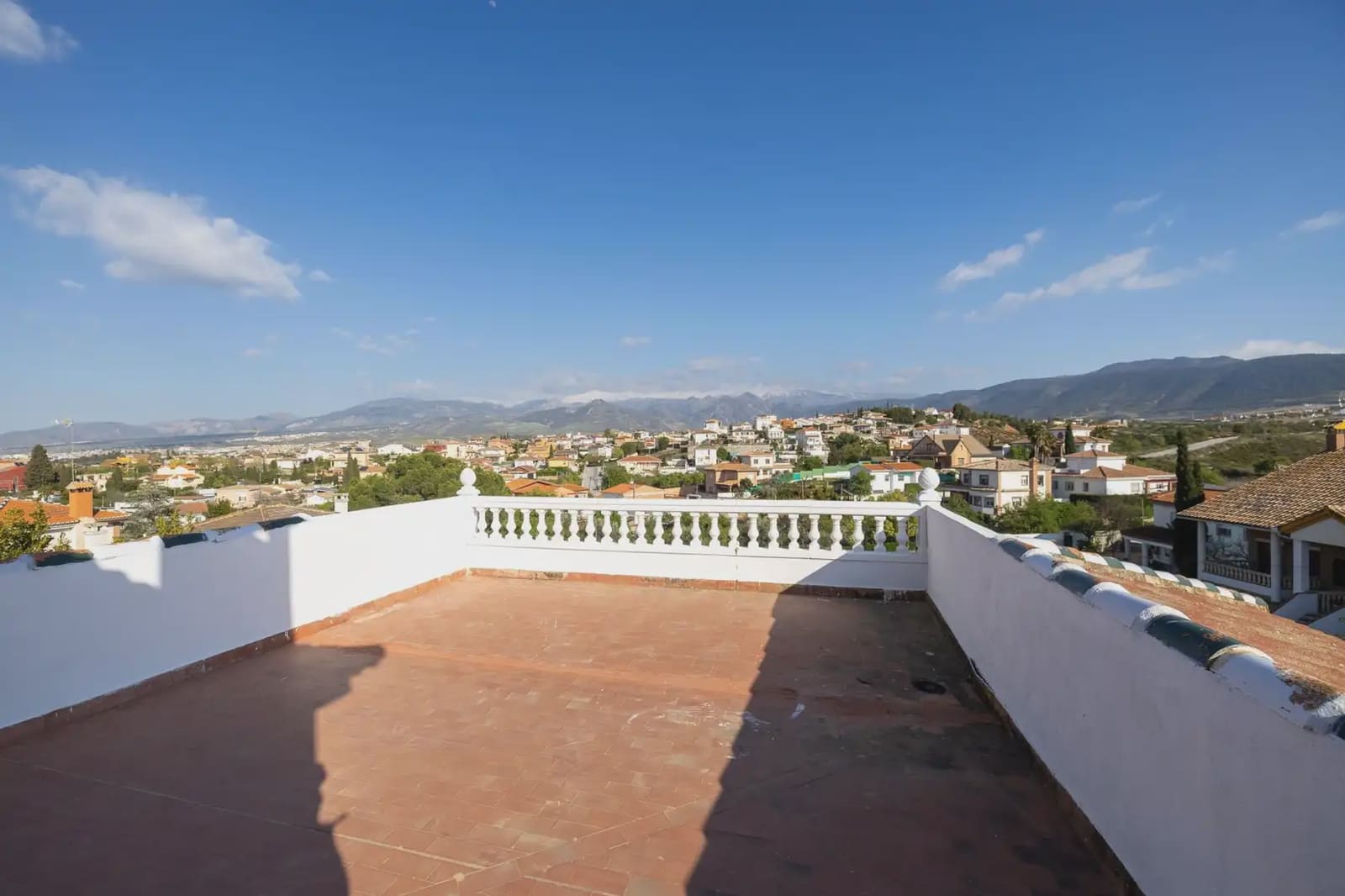 5 slaapkamer Villa te koop in Otura met zwembad garage - € 420.000 (Ref: 9837680)