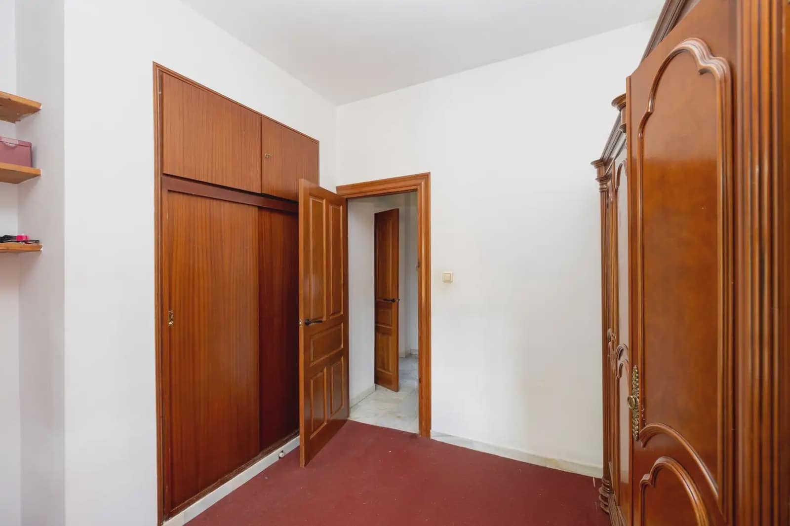 Moradia para venda em Ogijares com piscina garagem - 749 000 € (Ref: 9837681)
