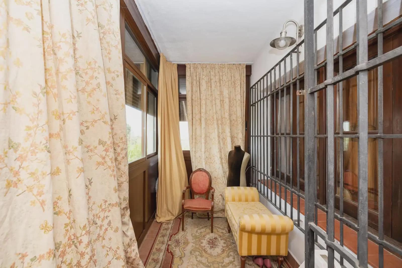Moradia para venda em Ogijares com piscina garagem - 749 000 € (Ref: 9837681)