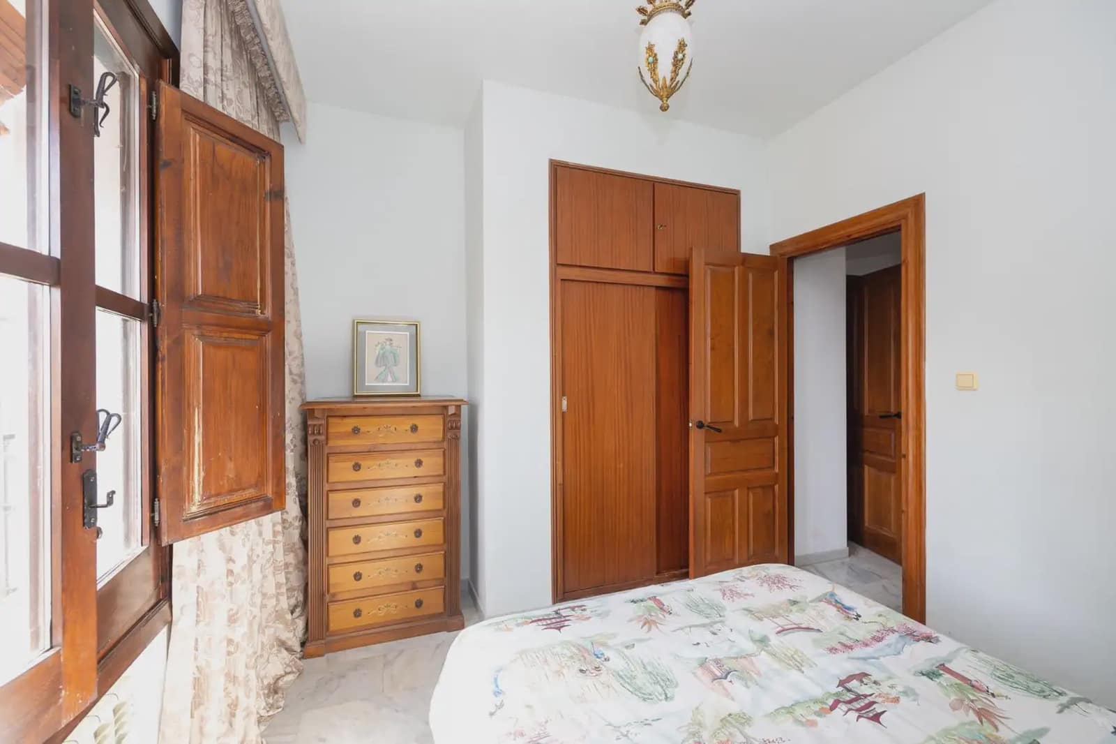 Moradia para venda em Ogijares com piscina garagem - 749 000 € (Ref: 9837681)