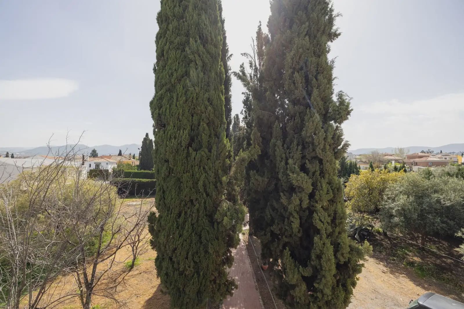 Moradia para venda em Ogijares com piscina garagem - 749 000 € (Ref: 9837681)