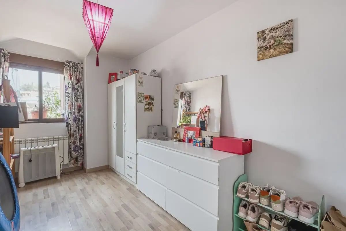 Penthouse til salg i Monachil med garage - € 209.500 (Ref: 9837682)