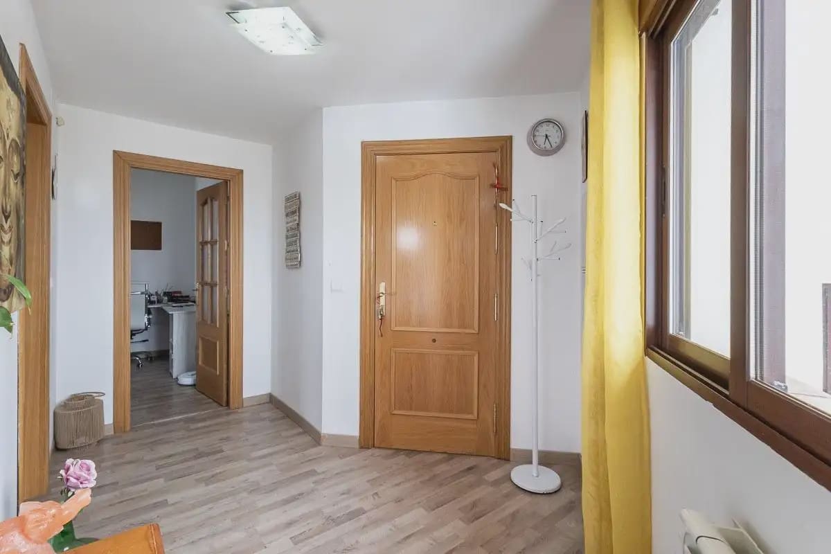 Penthouse til salg i Monachil med garage - € 209.500 (Ref: 9837682)