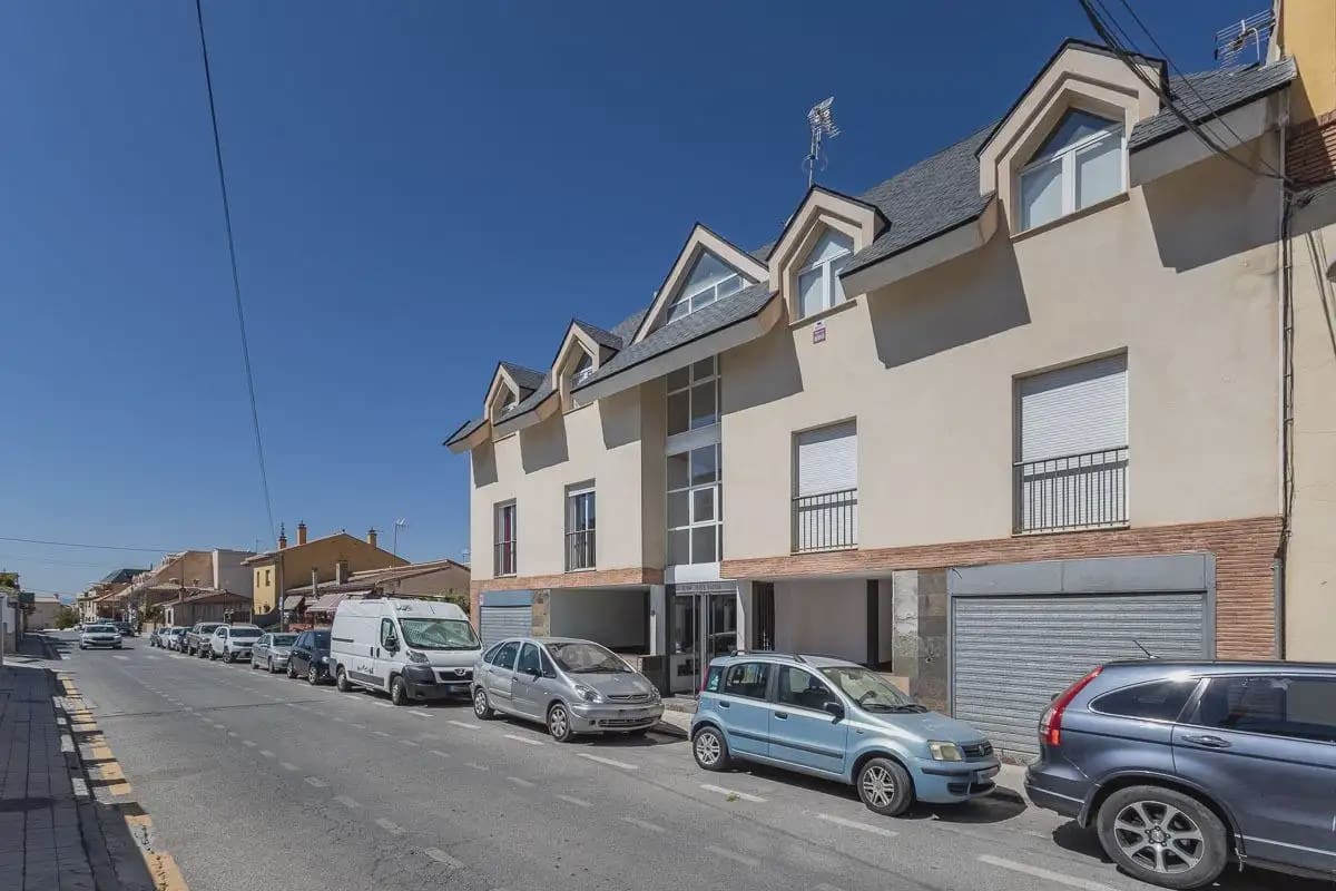 Wohnung zu verkaufen in Monachil mit Garage - 195.000 € (Ref: 9837683)