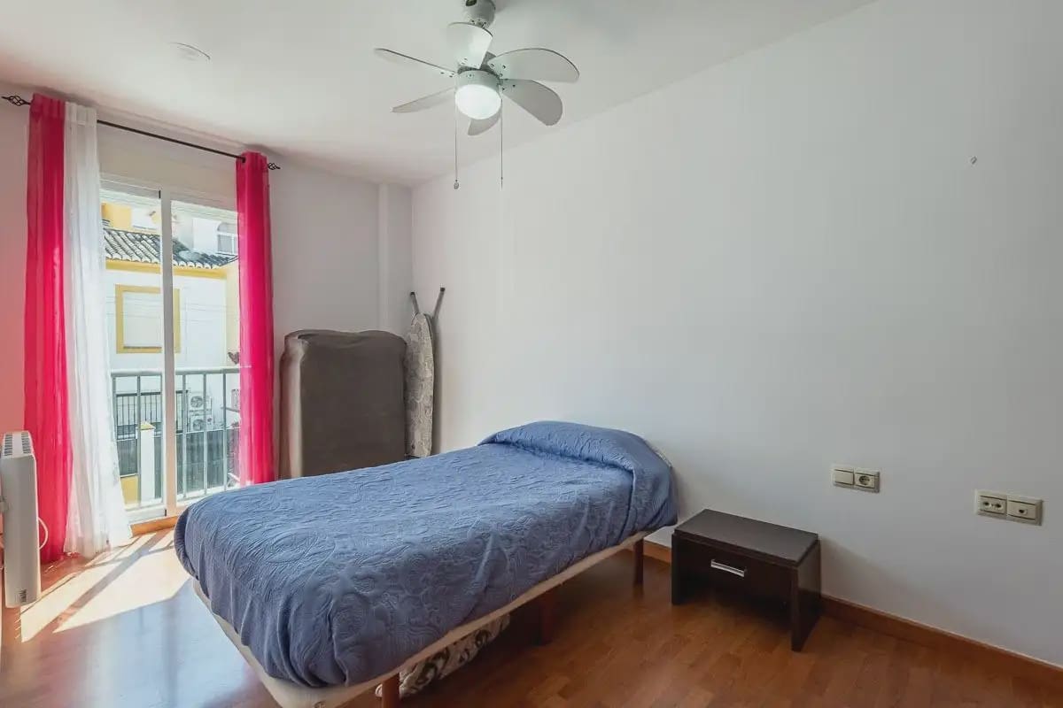 Wohnung zu verkaufen in Monachil mit Garage - 195.000 € (Ref: 9837683)