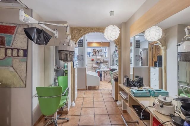 Local Comercial en Pajaritos - Plaza de Toros, Granada ciudad en venta - 129.000 € (Ref: 9837684)