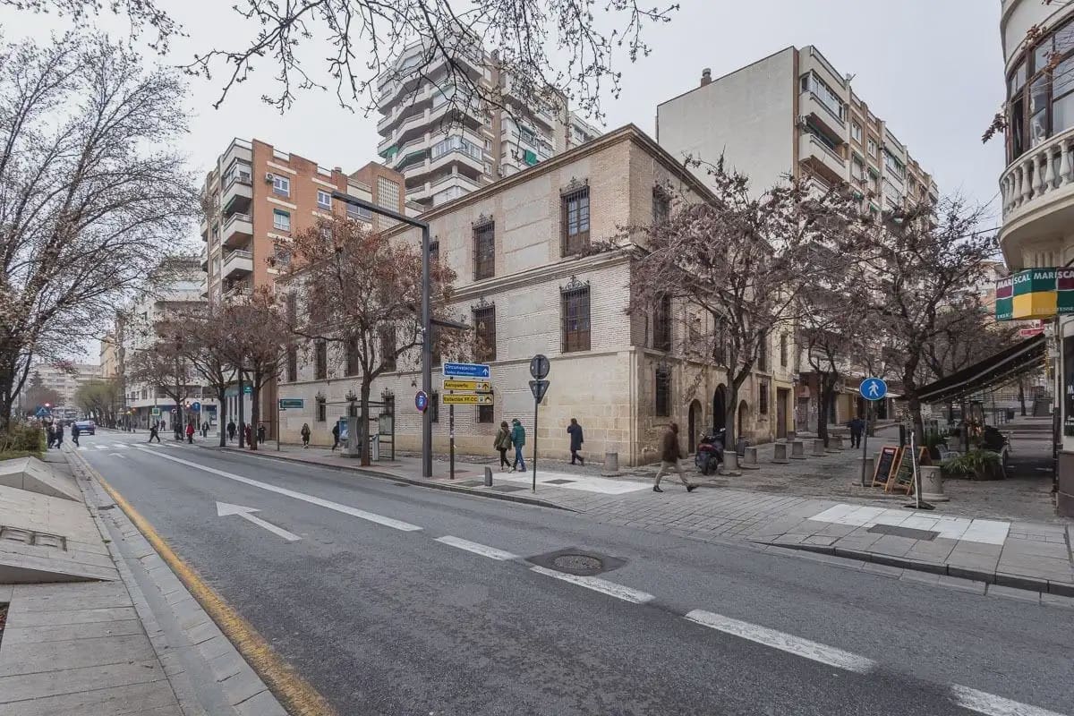Local Comercial en Granada ciudad en venta - 129.000 € (Ref: 9837684)