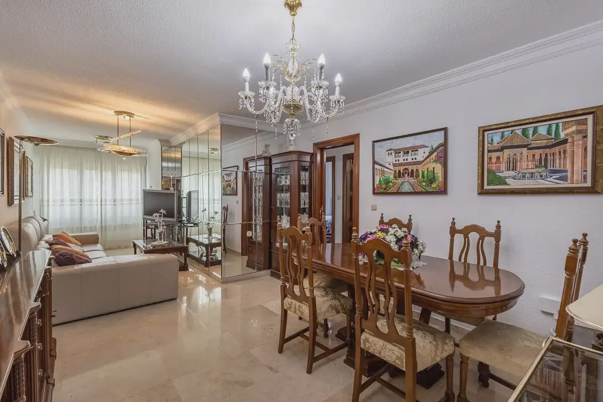 4 quarto Apartamento para venda em Granada cidade com garagem - 335 000 € (Ref: 9837685)