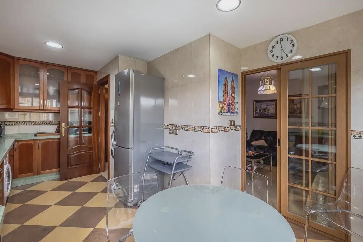 4 quarto Apartamento para venda em Granada cidade com garagem - 335 000 € (Ref: 9837685)