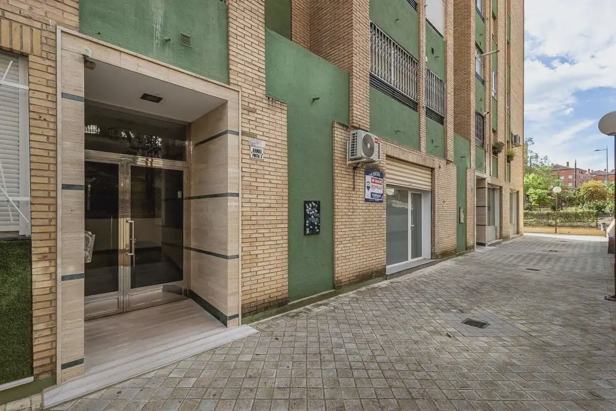 4 quarto Apartamento para venda em Granada cidade com garagem - 335 000 € (Ref: 9837685)