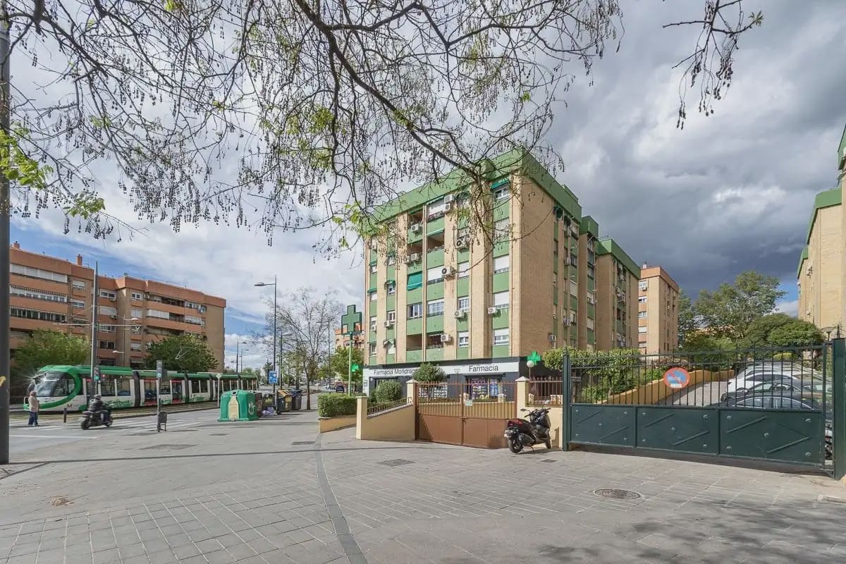 4 quarto Apartamento para venda em Granada cidade com garagem - 335 000 € (Ref: 9837685)