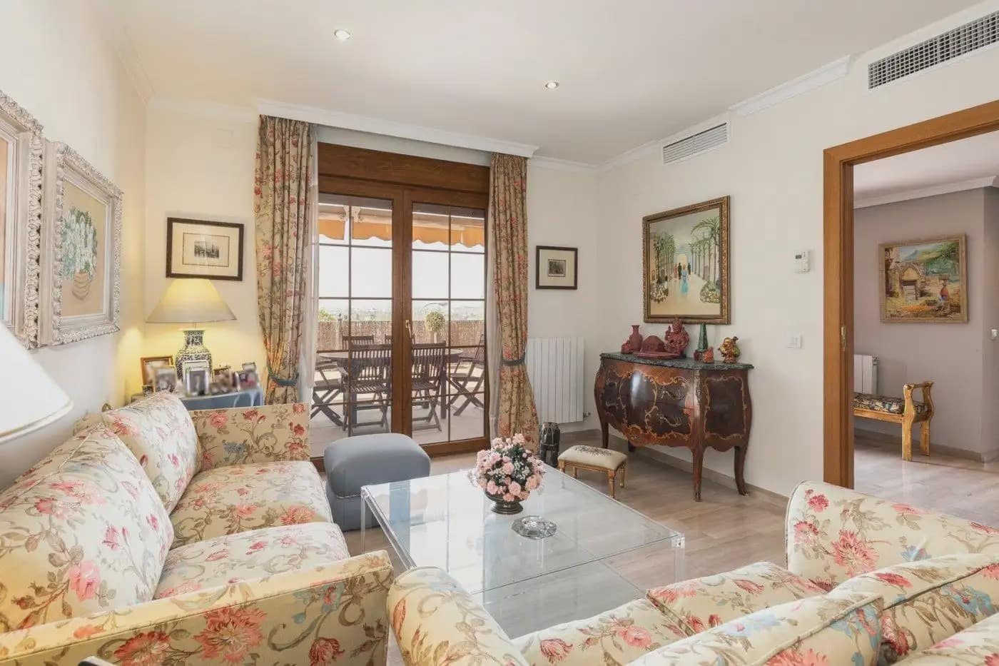 13 bedroom Semi-detached Villa for sale in Huetor Vega with pool garage - € 750,000 (Ref: 9837686)