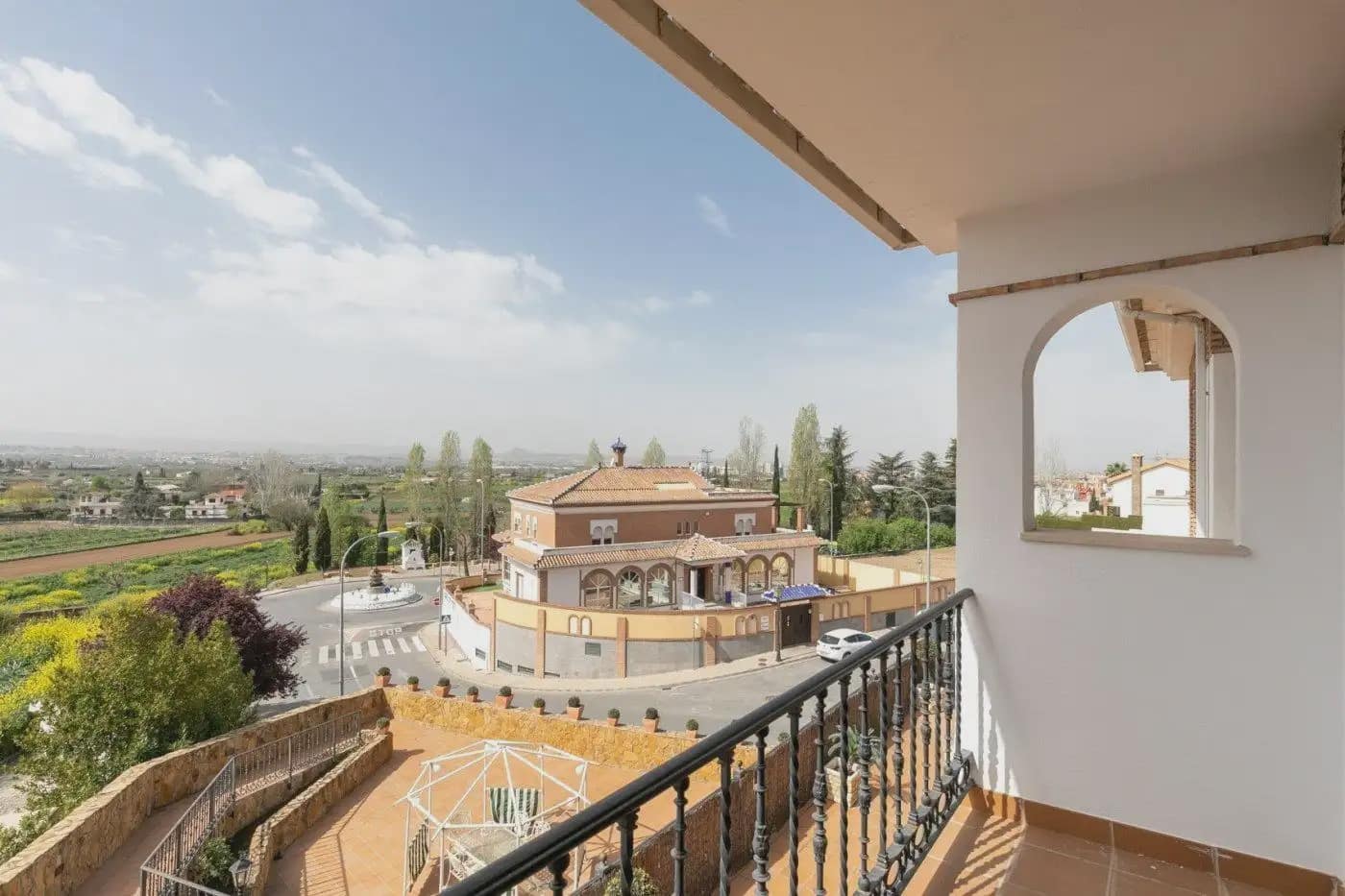 13 bedroom Semi-detached Villa for sale in Huetor Vega with pool garage - € 750,000 (Ref: 9837686)