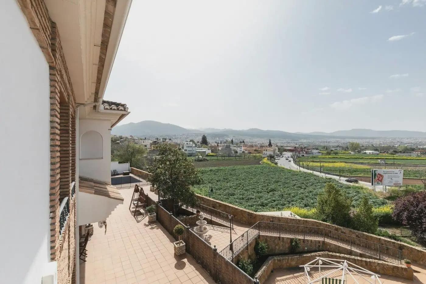 13 bedroom Semi-detached Villa for sale in Huetor Vega with pool garage - € 750,000 (Ref: 9837686)