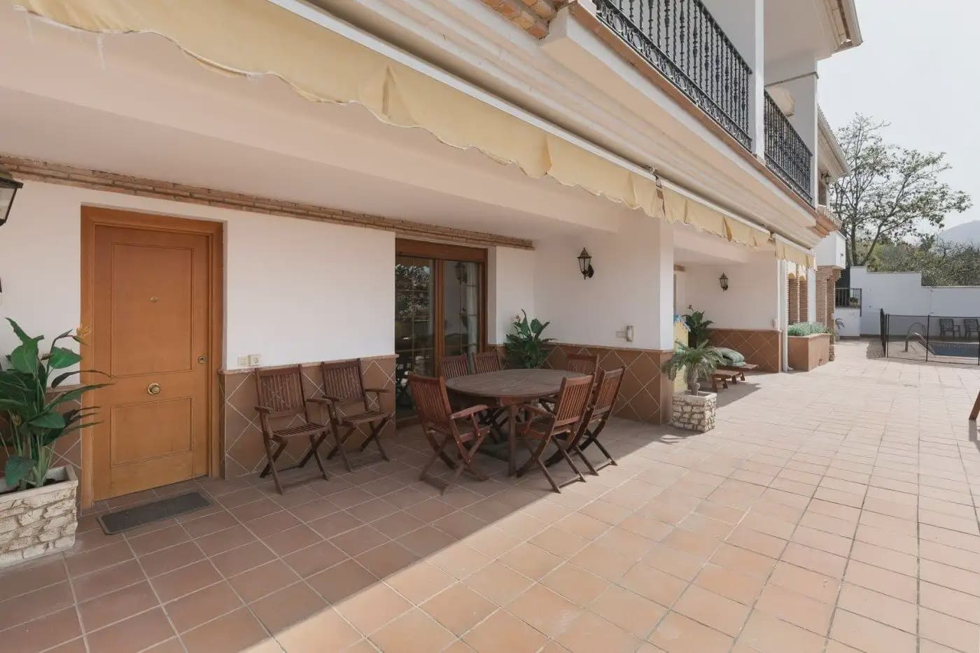 13 bedroom Semi-detached Villa for sale in Huetor Vega with pool garage - € 750,000 (Ref: 9837686)