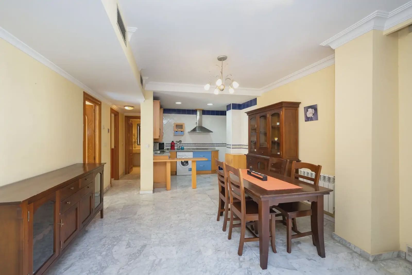 2 soveværelse Lejlighed til salg i Granada by - € 320.000 (Ref: 9837687)