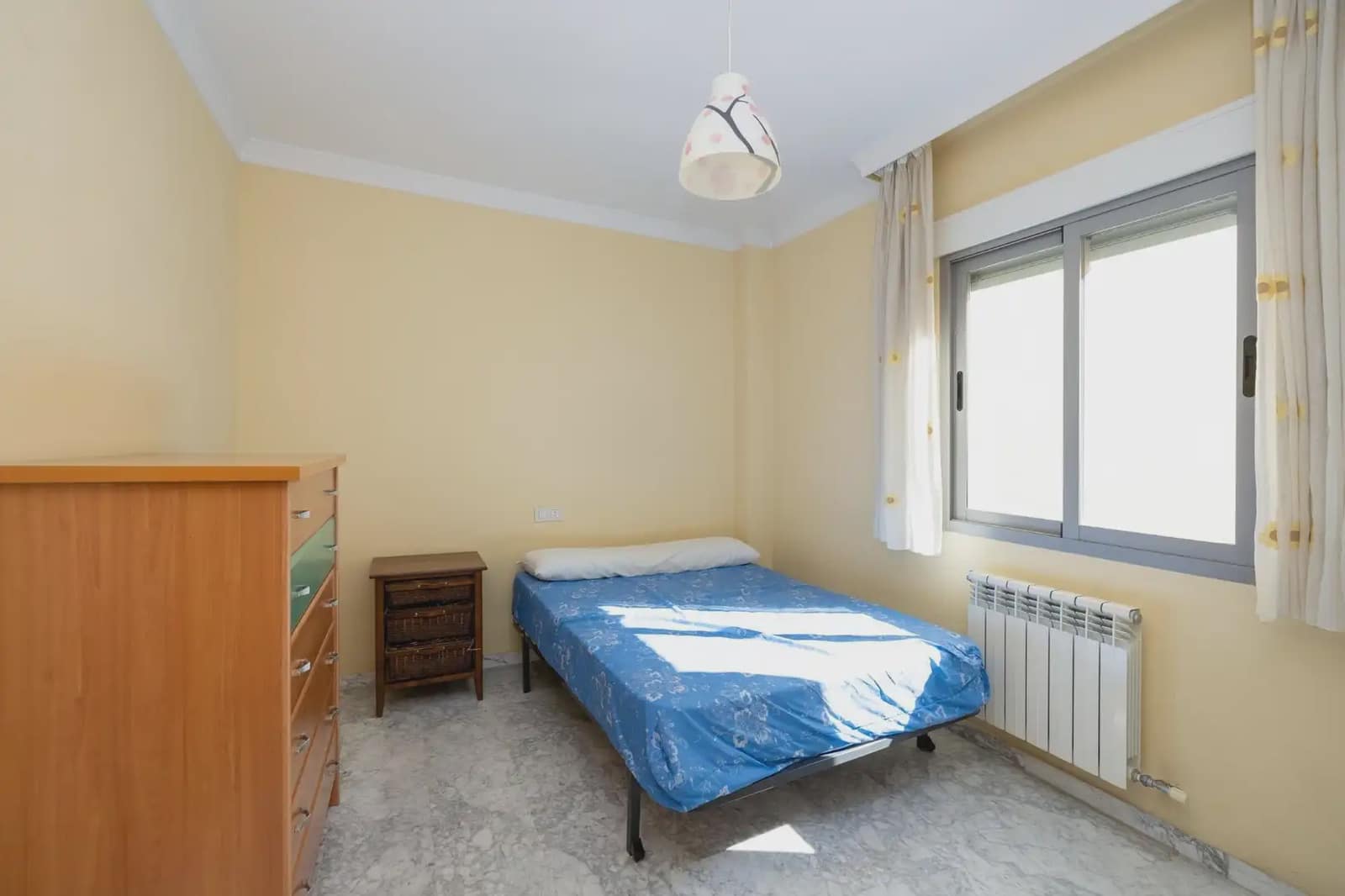 2 soveværelse Lejlighed til salg i Granada by - € 320.000 (Ref: 9837687)