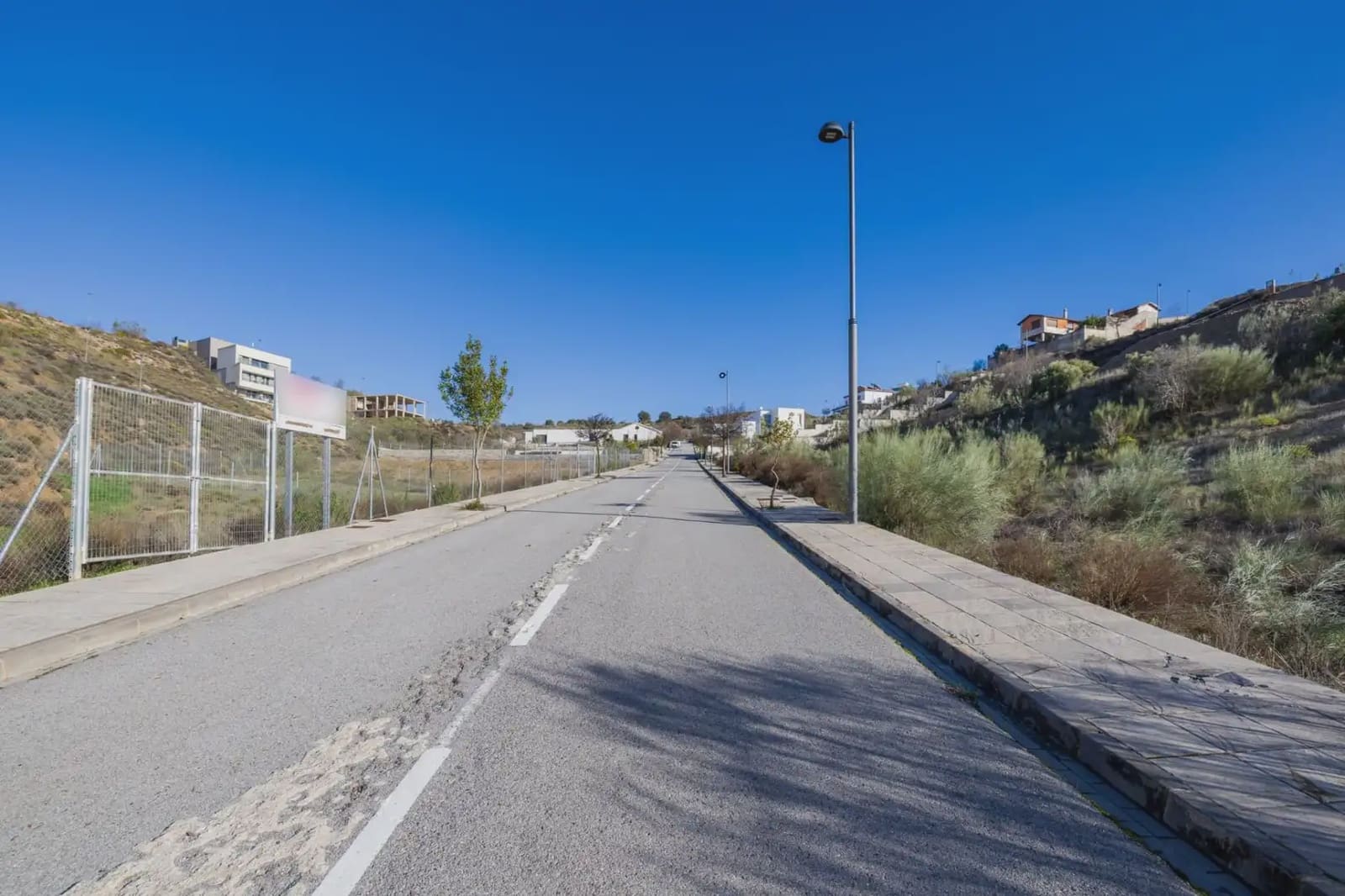 Tontti myytävänä paikassa La Zubia - 68 000 € (Ref: 9837688)