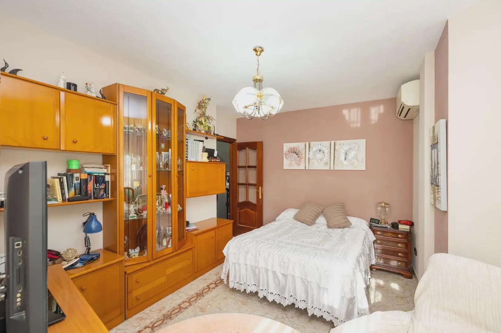 Moradia para venda em Cullar Vega com piscina garagem - 350 000 € (Ref: 9837689)