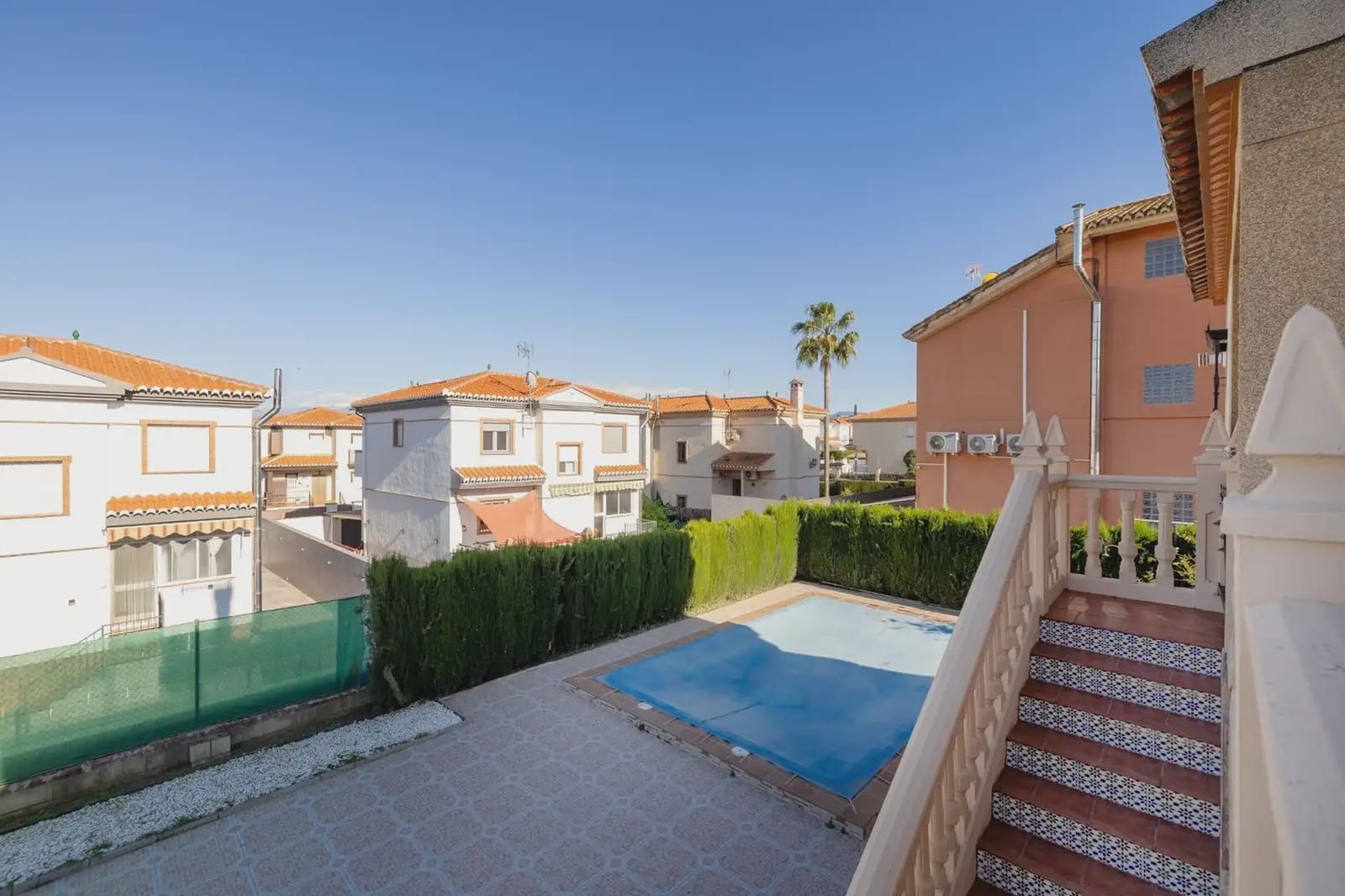 Moradia para venda em Cullar Vega com piscina garagem - 350 000 € (Ref: 9837689)