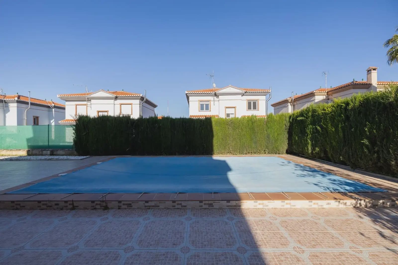 Moradia para venda em Cullar Vega com piscina garagem - 350 000 € (Ref: 9837689)