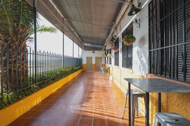 Gewerbe zu verkaufen in Gobernador - 950.000 € (Ref: 9837690)