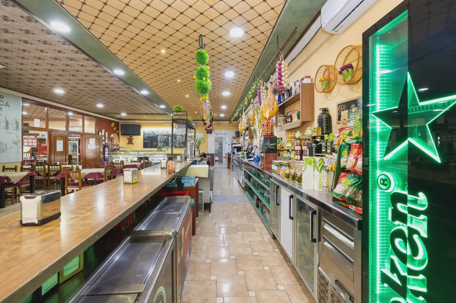 Gewerbe zu verkaufen in Gobernador - 950.000 € (Ref: 9837690)