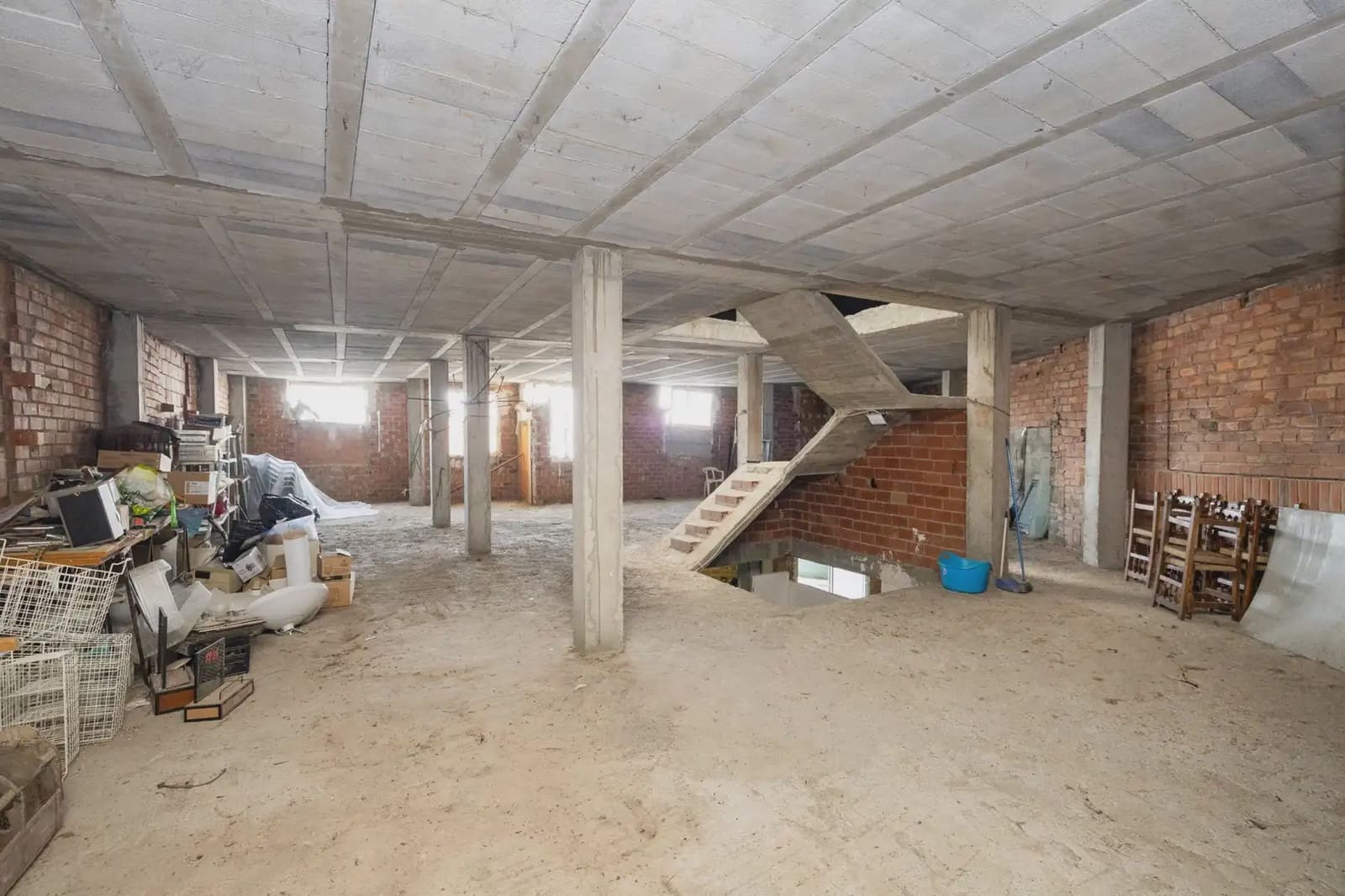 Gewerbe zu verkaufen in Gobernador - 950.000 € (Ref: 9837690)