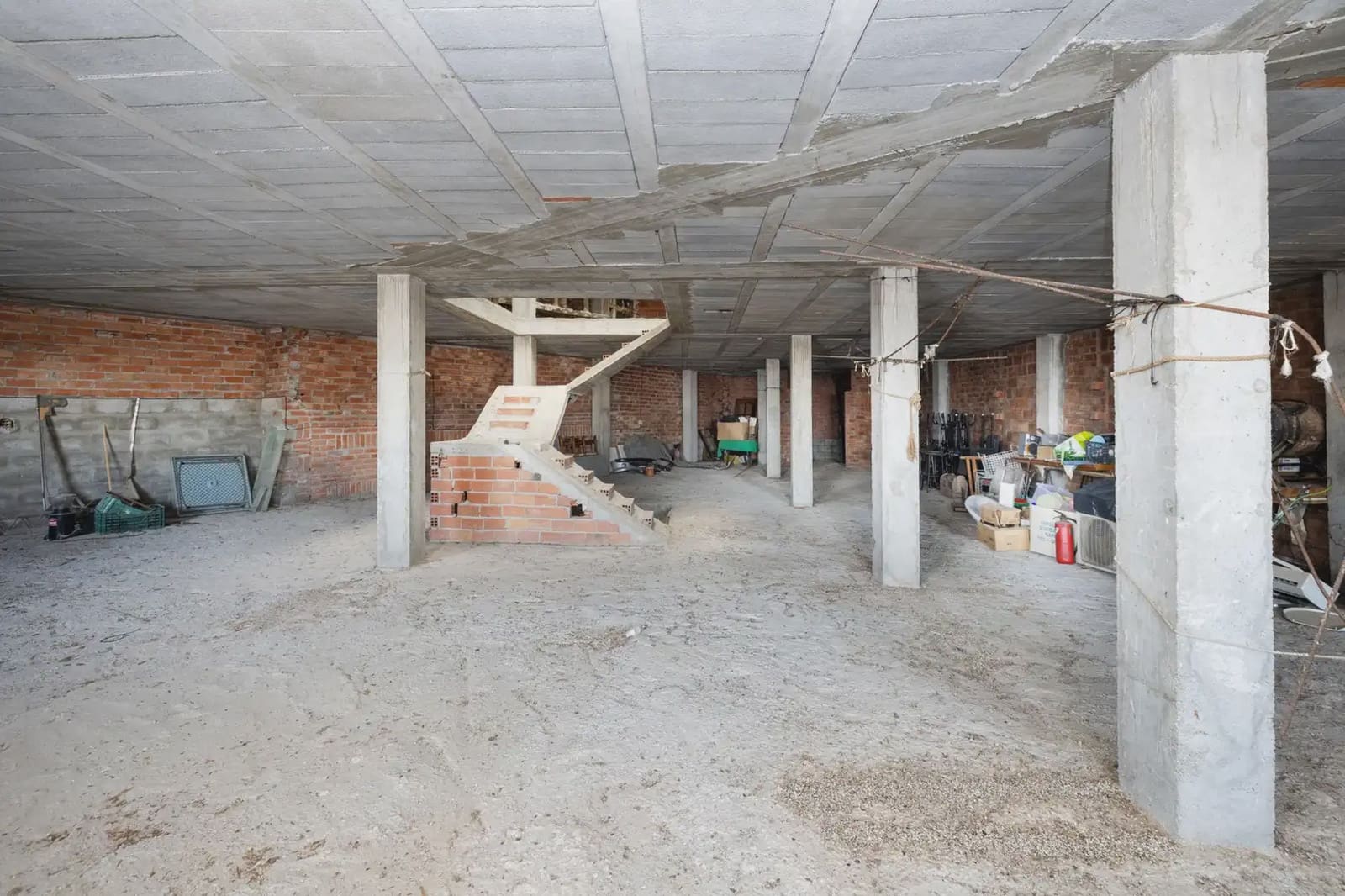 Gewerbe zu verkaufen in Gobernador - 950.000 € (Ref: 9837690)
