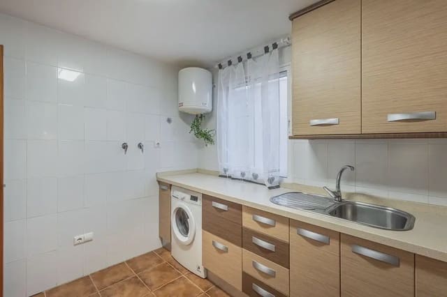 Lejlighed til salg i Atarfe med garage - € 169.000 (Ref: 9837691)