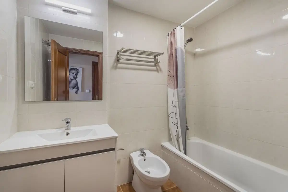 Lejlighed til salg i Atarfe med garage - € 169.000 (Ref: 9837691)
