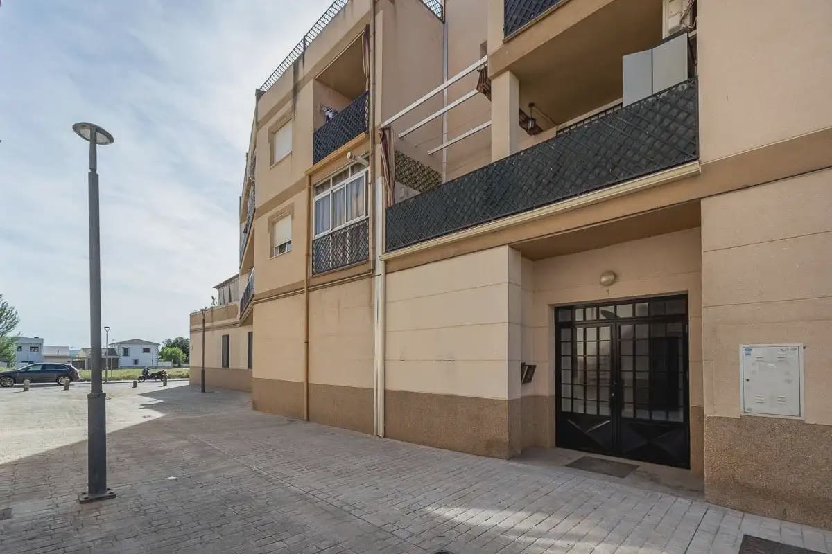 Lejlighed til salg i Atarfe med garage - € 169.000 (Ref: 9837691)