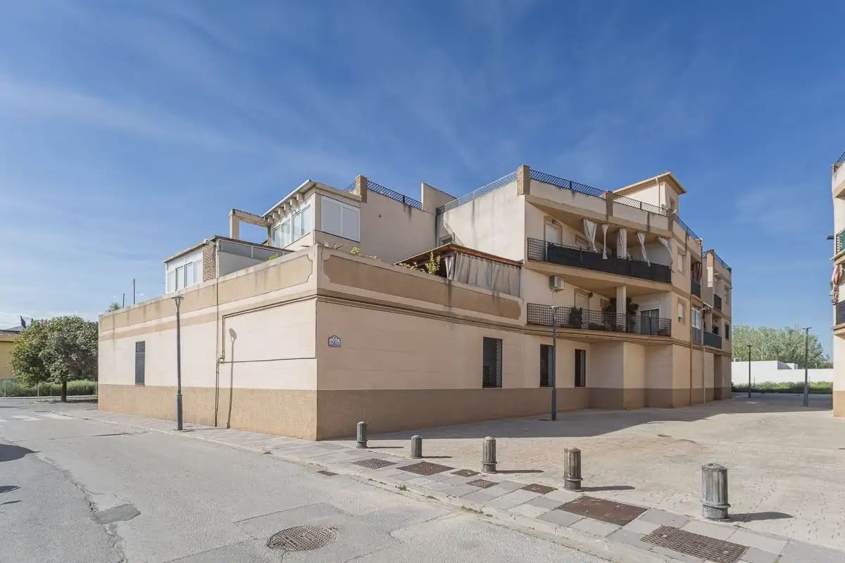 Lejlighed til salg i Atarfe med garage - € 169.000 (Ref: 9837691)