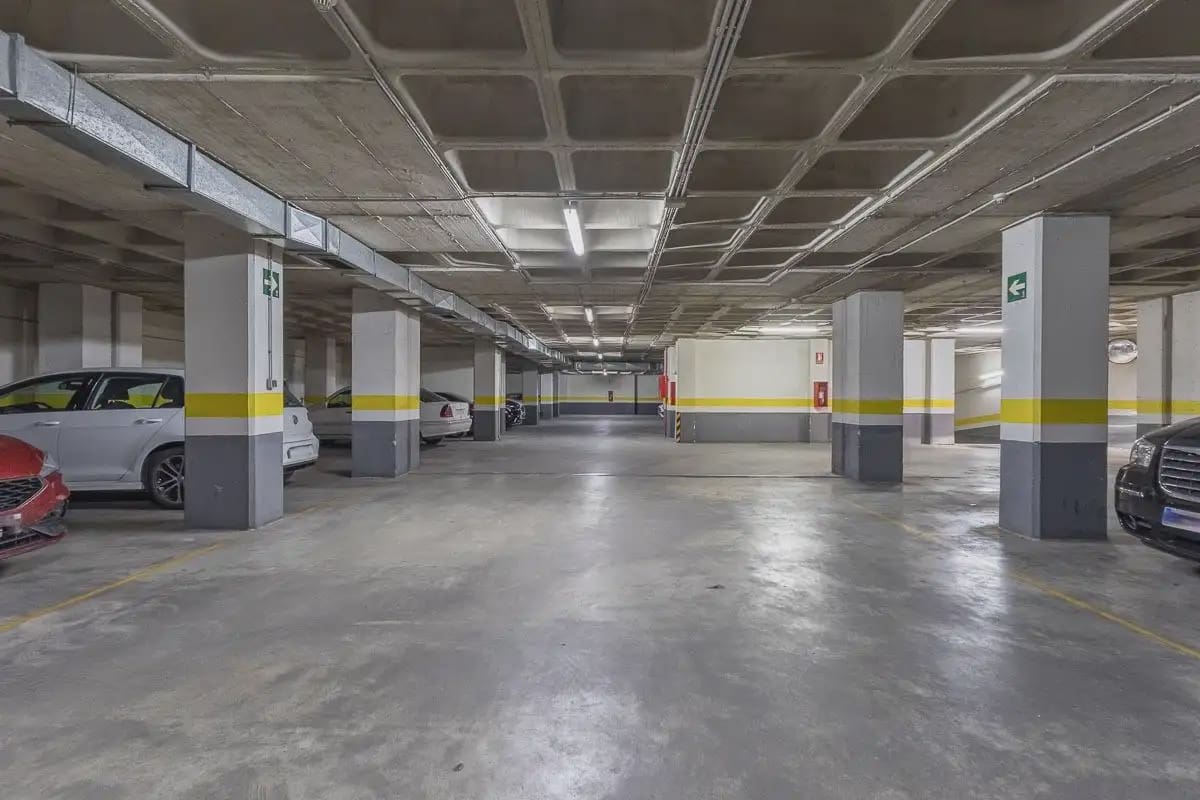 Garage for sale in Granada city - € 35,000 (Ref: 9837692)