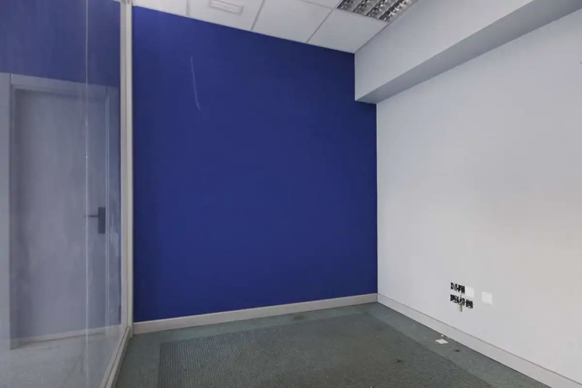 Commercial for rent in Granada city - € 700 (Ref: 9837693)
