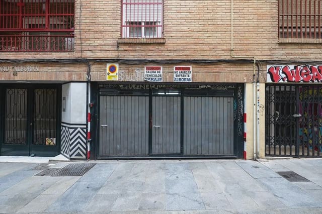 Garage for sale in Centro - Sagrario, Granada city - € 19,000 (Ref: 9837696)