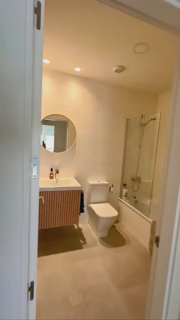 Piso de 2 habitaciones en Granada ciudad en alquiler con piscina garaje - 1.200 € (Ref: 9837698)