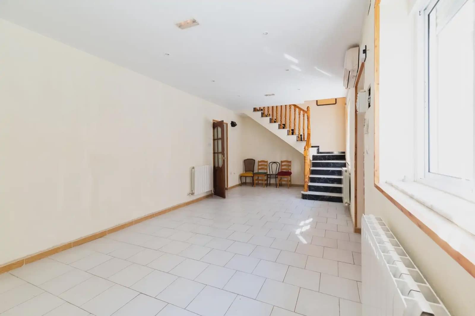 5 bedroom Terraced Villa for sale in Santa Fe - € 137,500 (Ref: 9838817)