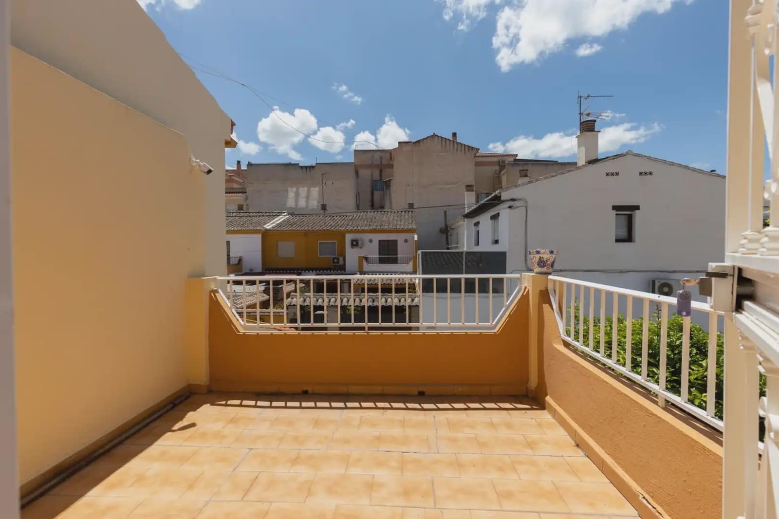 4 bedroom Terraced Villa for sale in Armilla with garage - € 227,999 (Ref: 9840023)