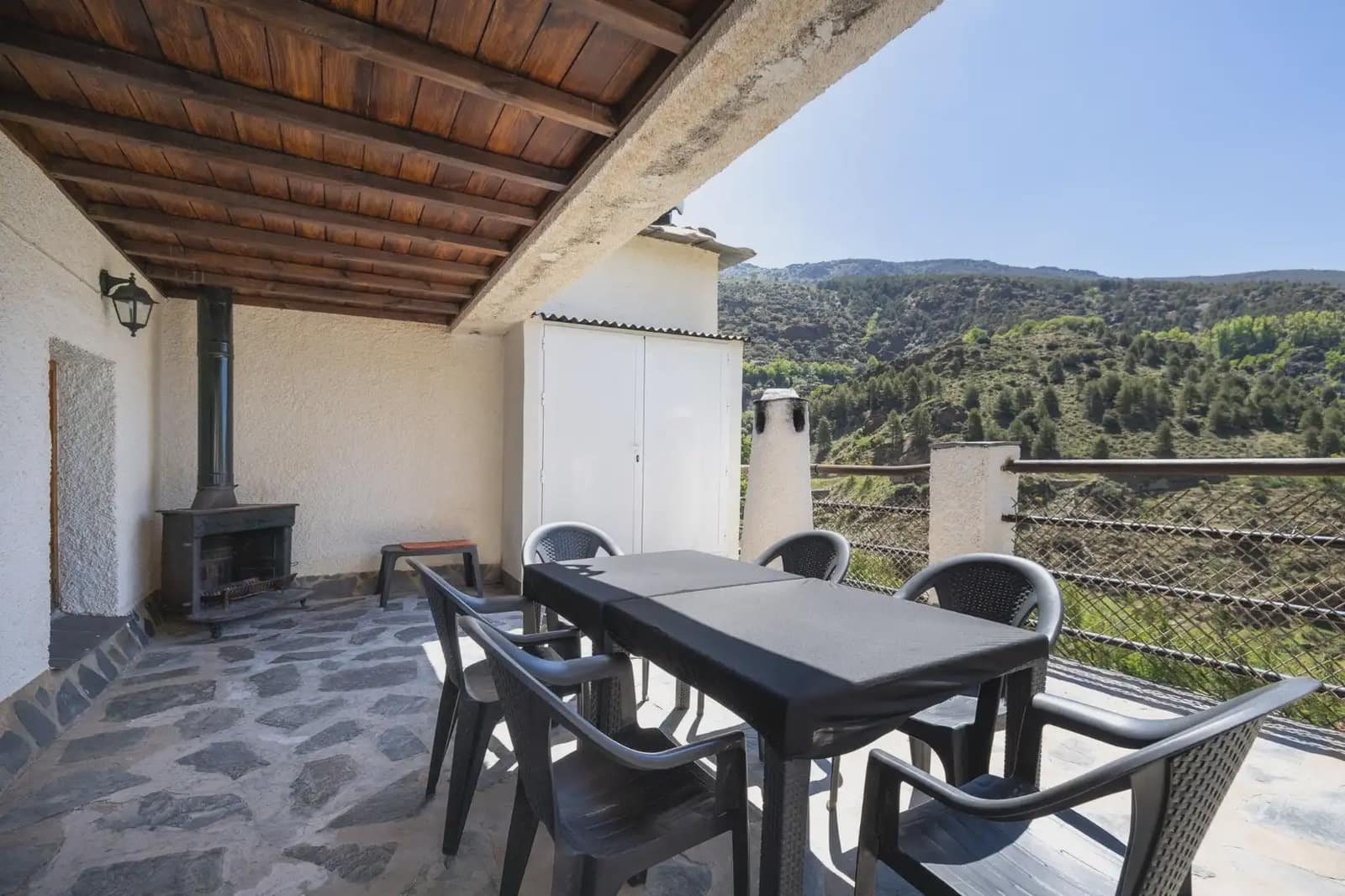 2 bedroom Flat for sale in Trevelez - € 85,000 (Ref: 9841398)