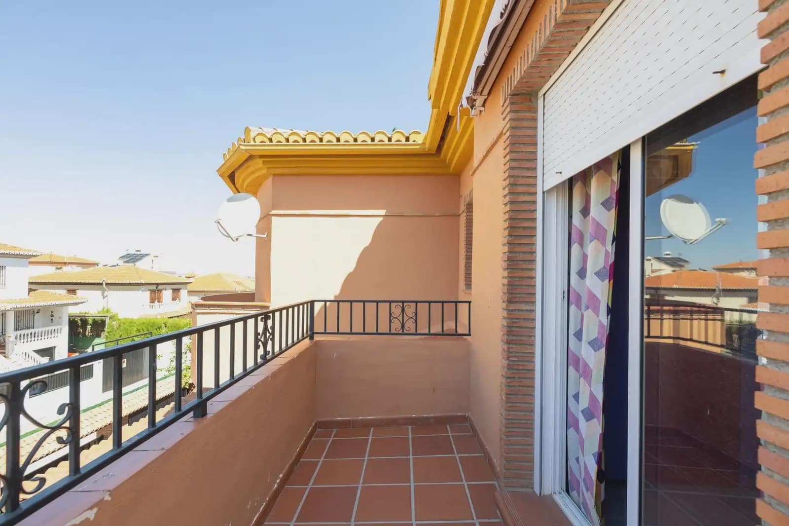 5 bedroom Villa for sale in Cullar Vega with pool garage - € 329,000 (Ref: 9841923)